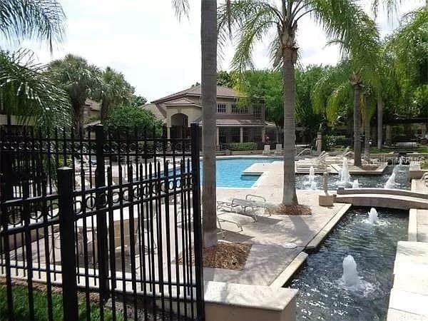 914 NORMANDY TRACE RD