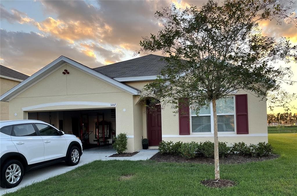 3207 PEMBERLY PARK DRIVE PLANT CITY, FL 33566