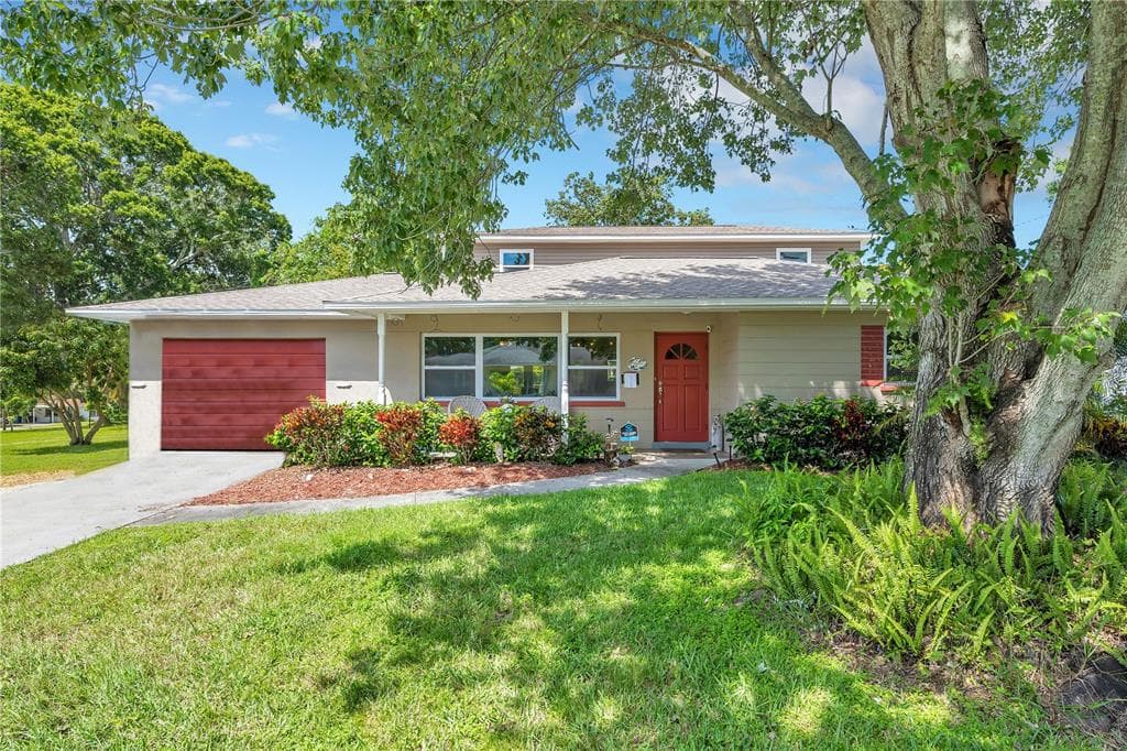 5247 32ND TERRACE N ST PETERSBURG, FL 33710