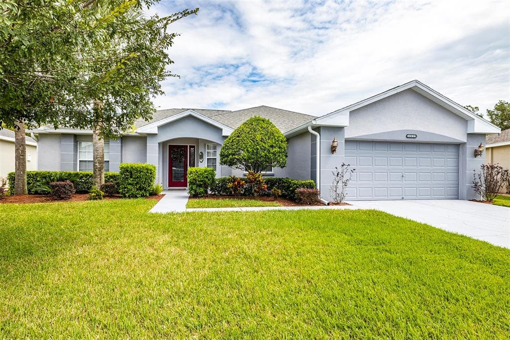 10423 COLLAR DR SAN ANTONIO, FL 33576
