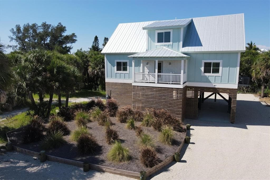 41 PALM DRIVE