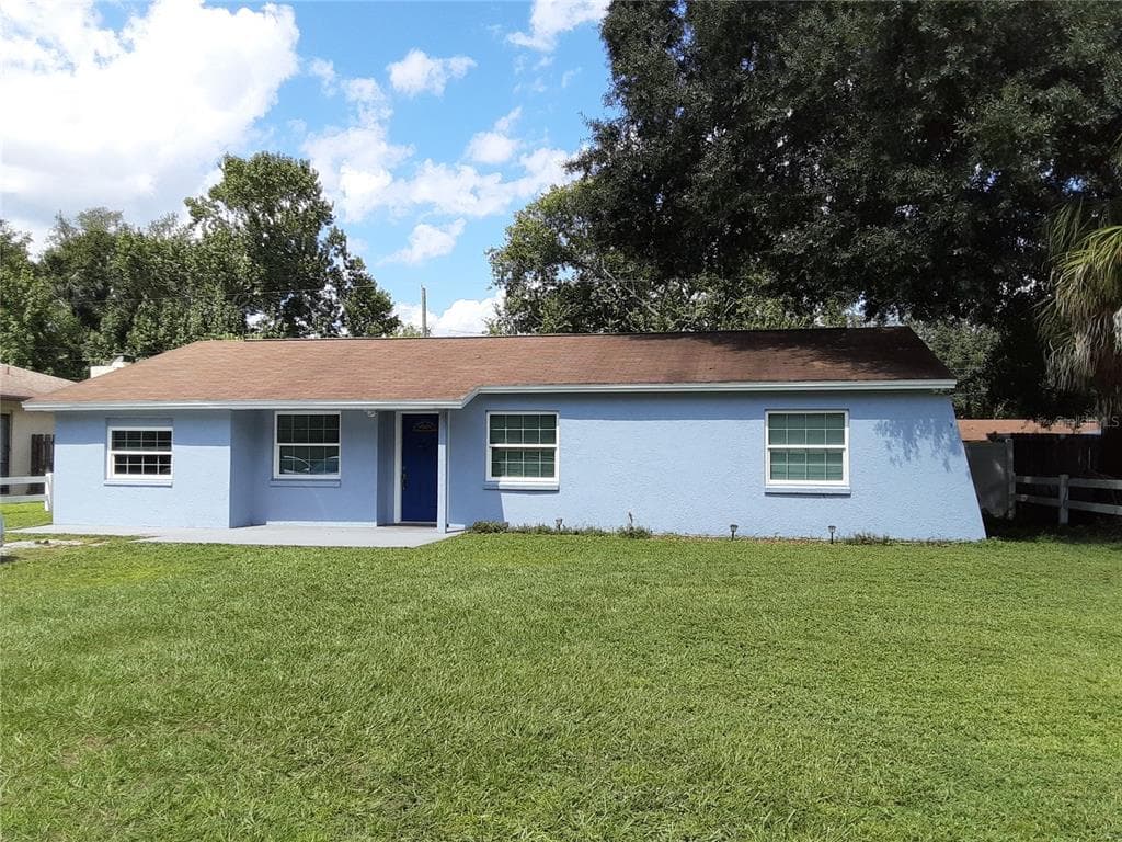 3221 W LUTZ LAKE FERN ROAD
