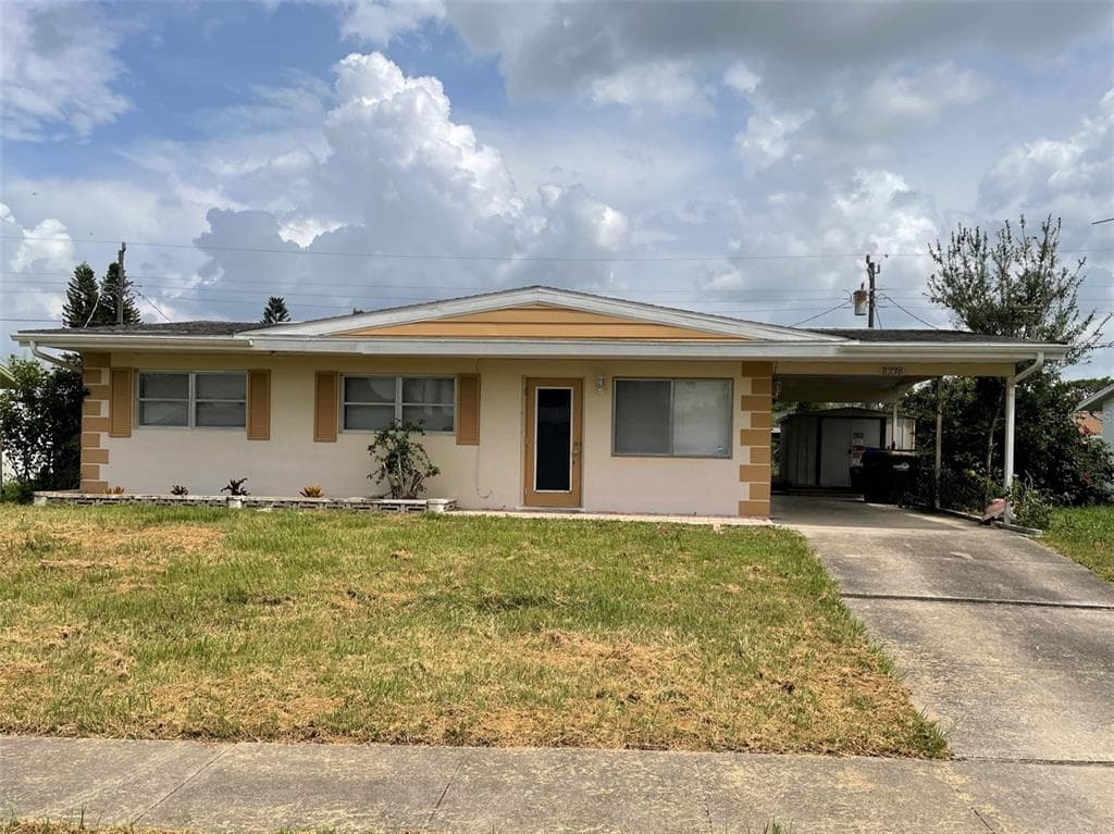 8238 CRISTOBAL AVENUE NORTH PORT, FL 34287