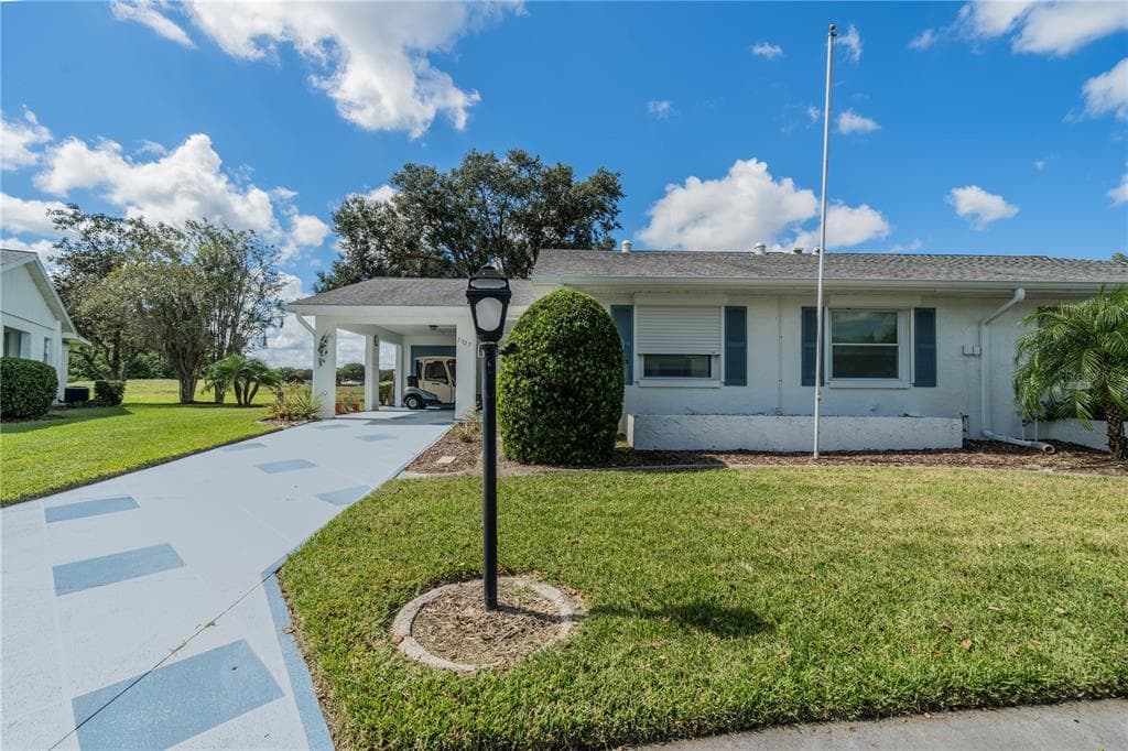 2327 GAINESBOROUGH LOOP UNIT 2327 SUN CITY CENTER, FL 33573