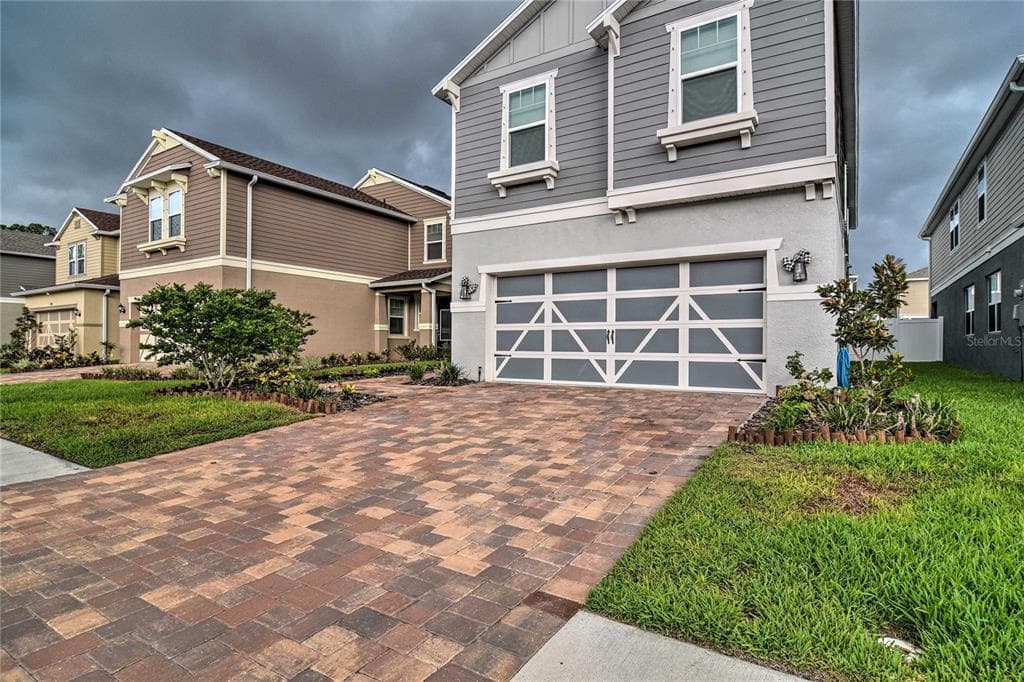 8148 ARTISAN CIRCLE SEMINOLE, FL 33777
