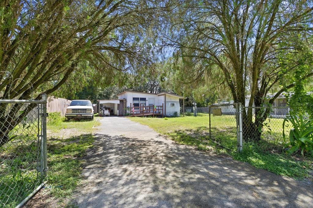 9324 OTTAWA ST NEW PORT RICHEY, FL 34654