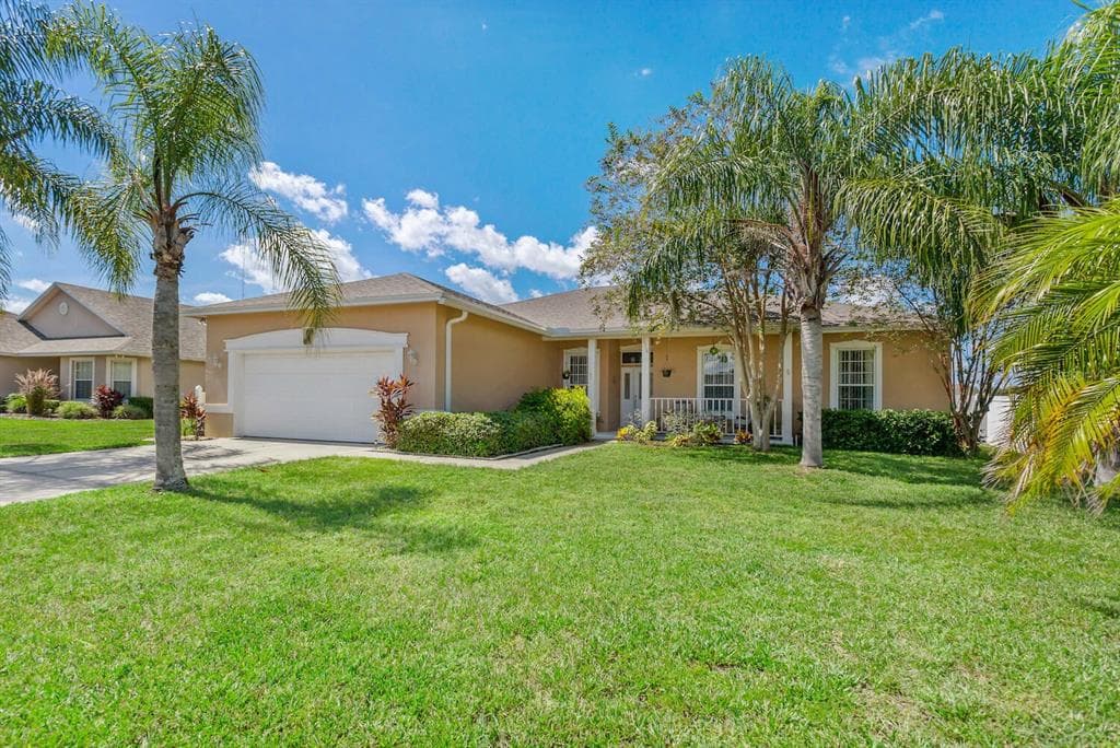 2518 COLONEL FORD DRIVE LAKELAND, FL 33813