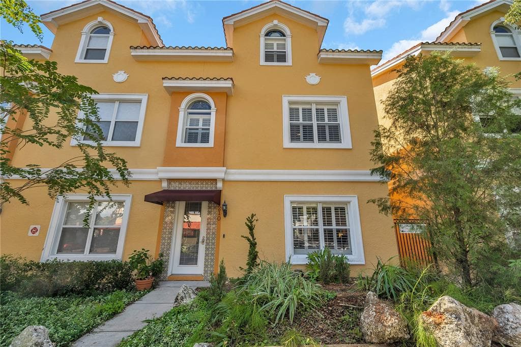 210 7TH AVENUE N ST PETERSBURG, FL 33701