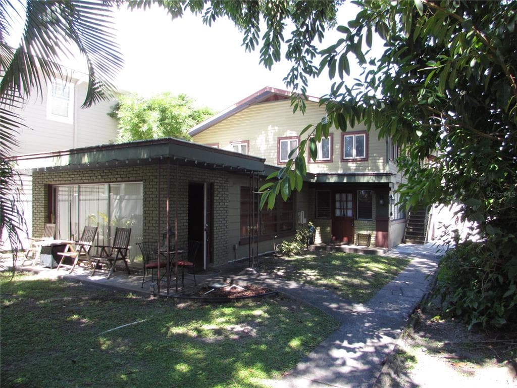 121 18TH AVENUE N ST PETERSBURG, FL 33704