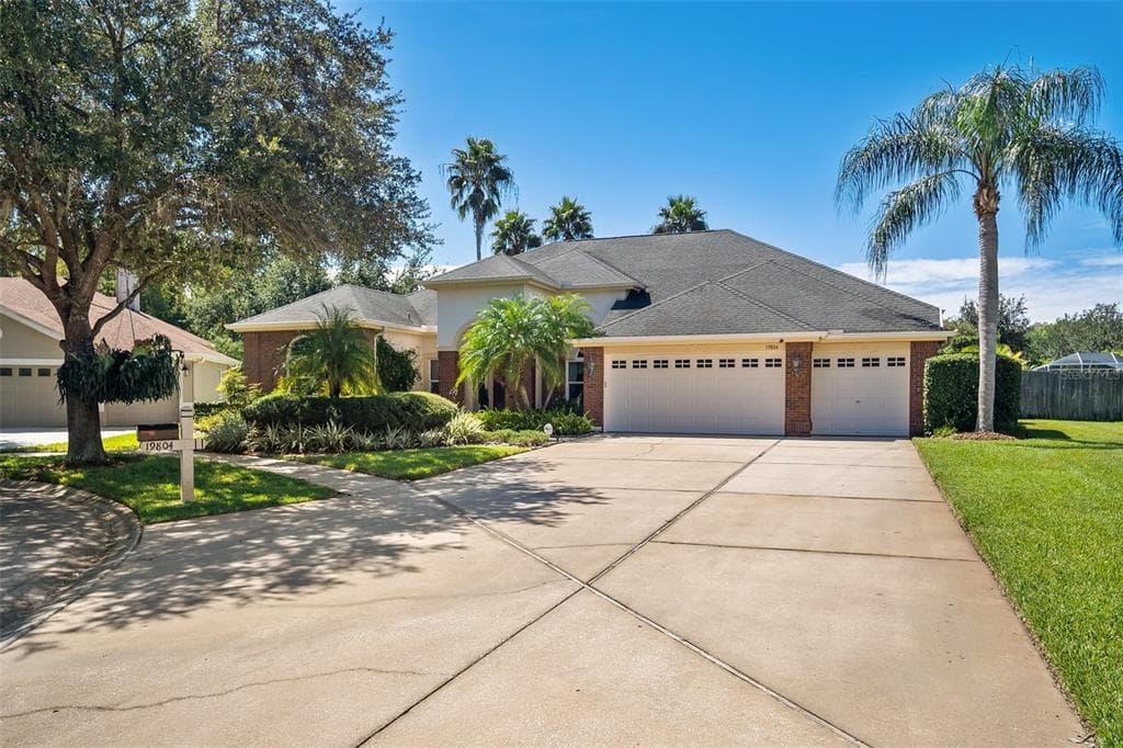 19804 SUNSPLASH LANE LUTZ, FL 33558