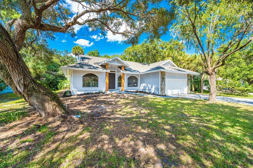 860 FAULKWOOD COURT SARASOTA, FL 34232