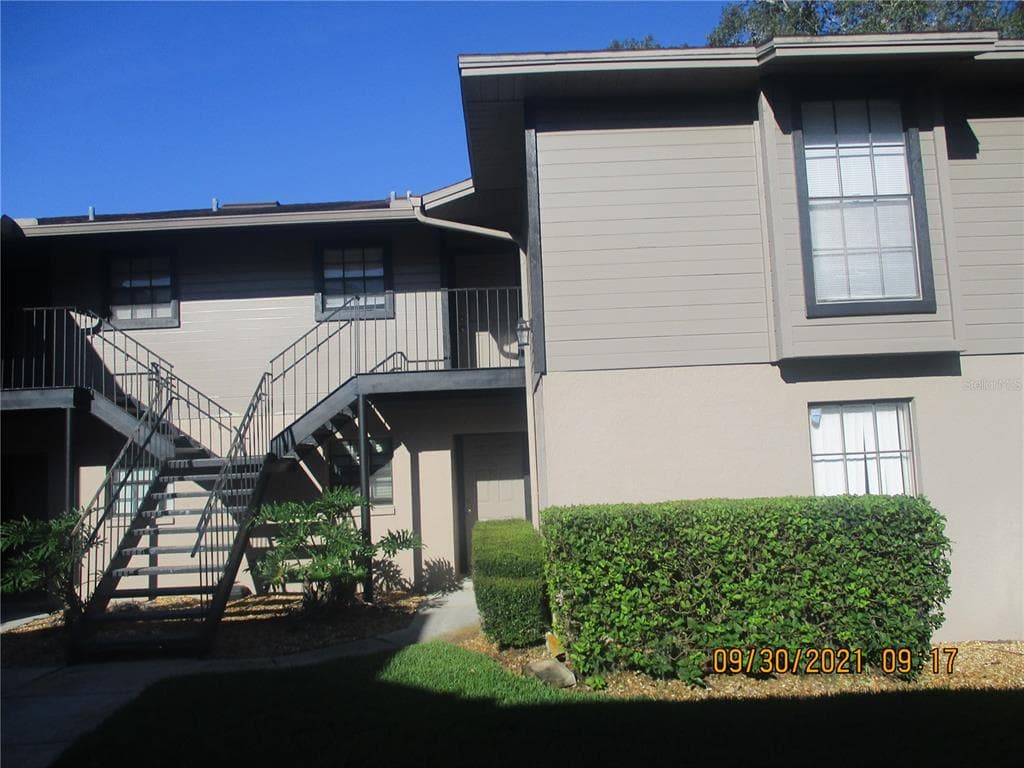 4105 ASHFORD GREEN PLACE UNIT C204 TAMPA, FL 33613