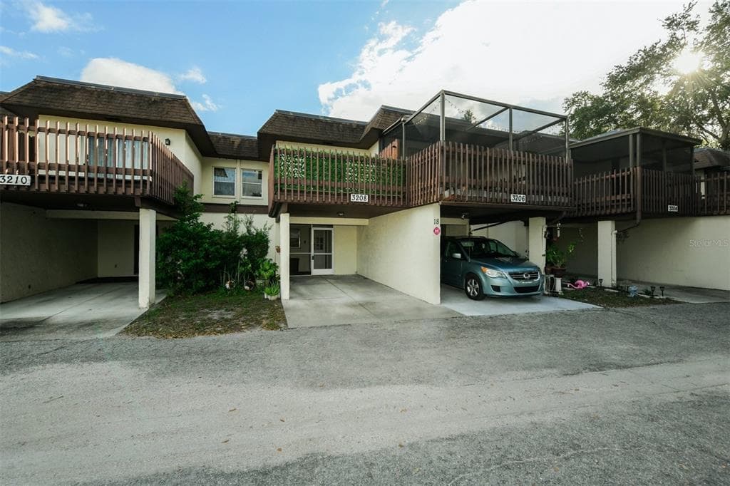 3208 RAMBLEWOOD DRIVE N SARASOTA, FL 34237