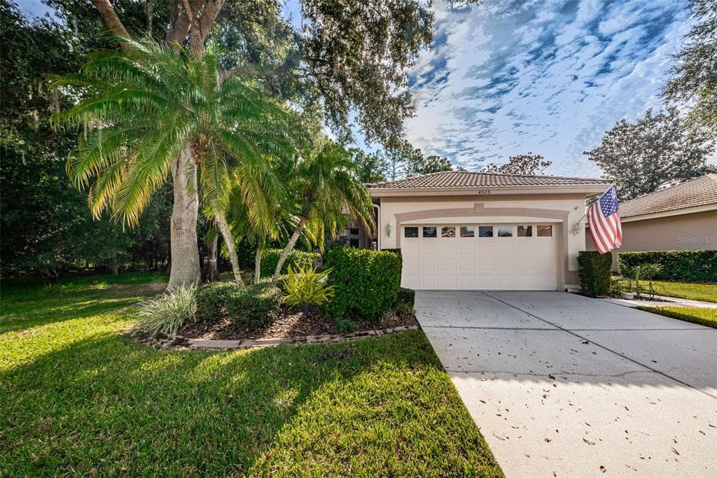 4015 SILK OAK LANE
