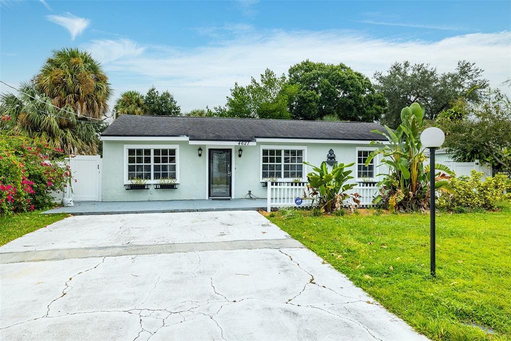 4627 W BAY VILLA AVENUE TAMPA, FL 33611