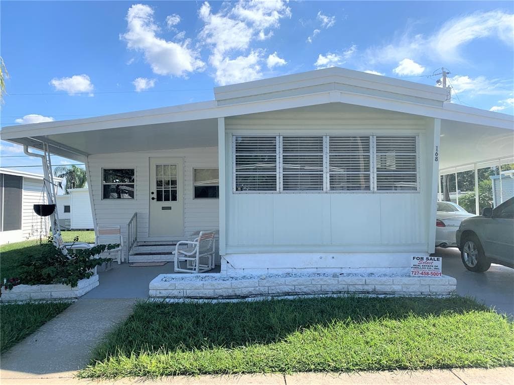 2000 E BAY DRIVE UNIT 168 LARGO, FL 33771