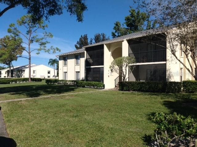 3211 LAKE PINE WAY E UNIT C1 TARPON SPRINGS, FL 34688