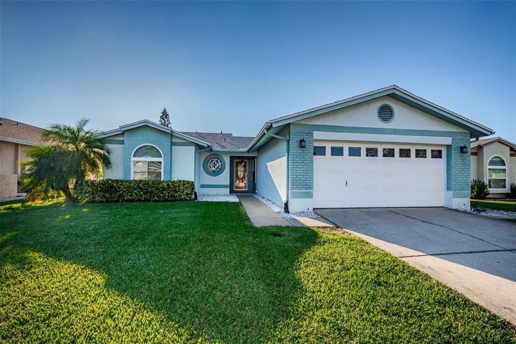 2999 ORCHARD DRIVE PALM HARBOR, FL 34684