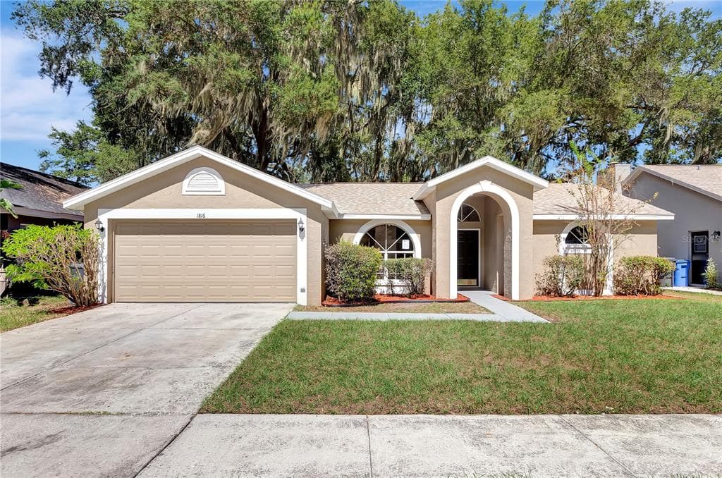 1816 LANDSIDE DRIVE VALRICO, FL 33594