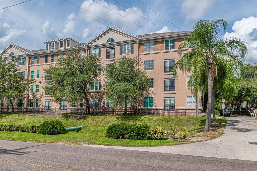 4221 W SPRUCE STREET UNIT 1408 TAMPA, FL 33607