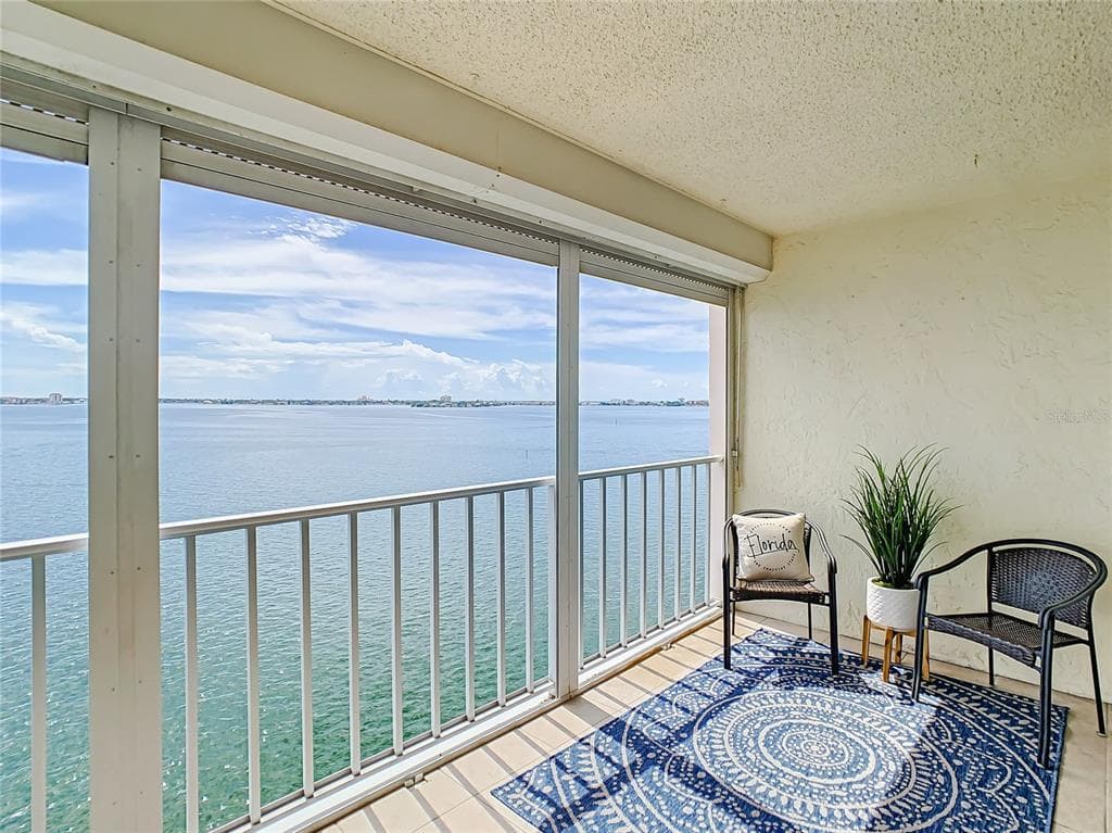 6060 SHORE BOULEVARD S UNIT 903