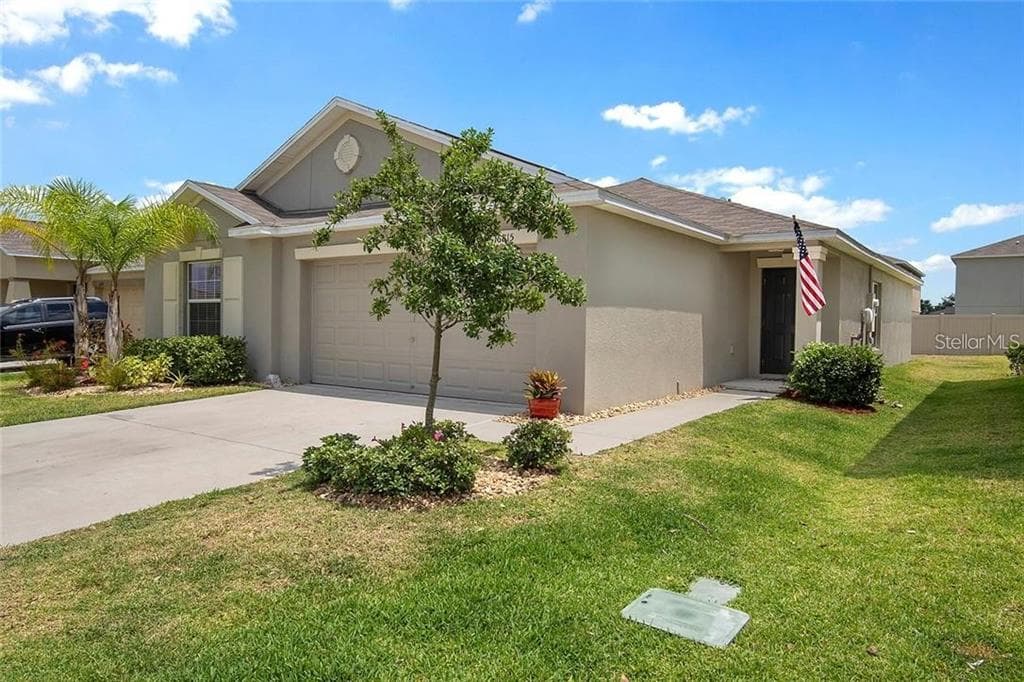 16815 PEACEFUL VALLEY DRIVE WIMAUMA, FL 33598