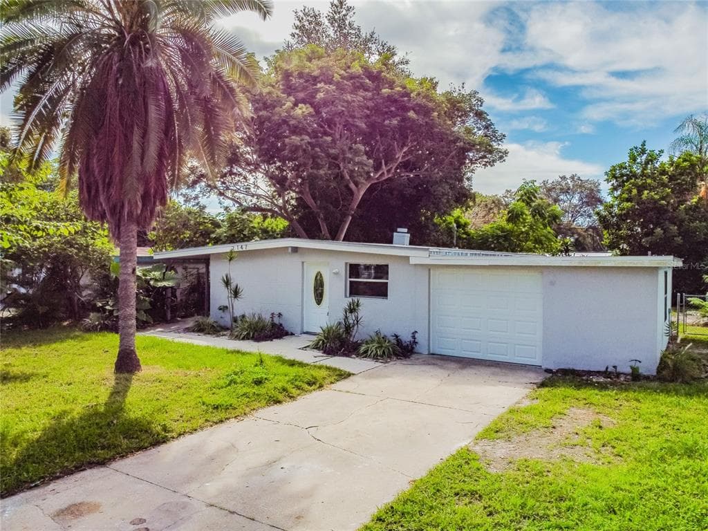 2147 ALEMANDA DRIVE CLEARWATER, FL 33764