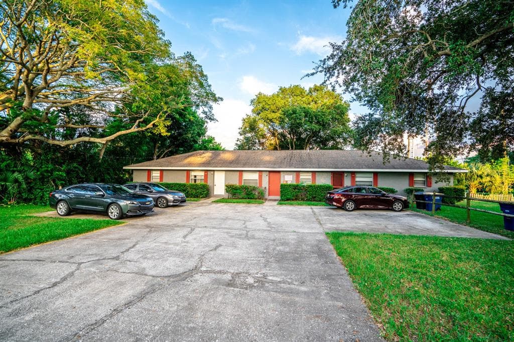 1905 CHENANGO AVENUE CLEARWATER, FL 33755