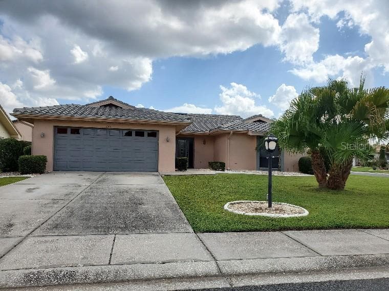 1965 WOLF LAUREL DRIVE SUN CITY CENTER, FL 33573