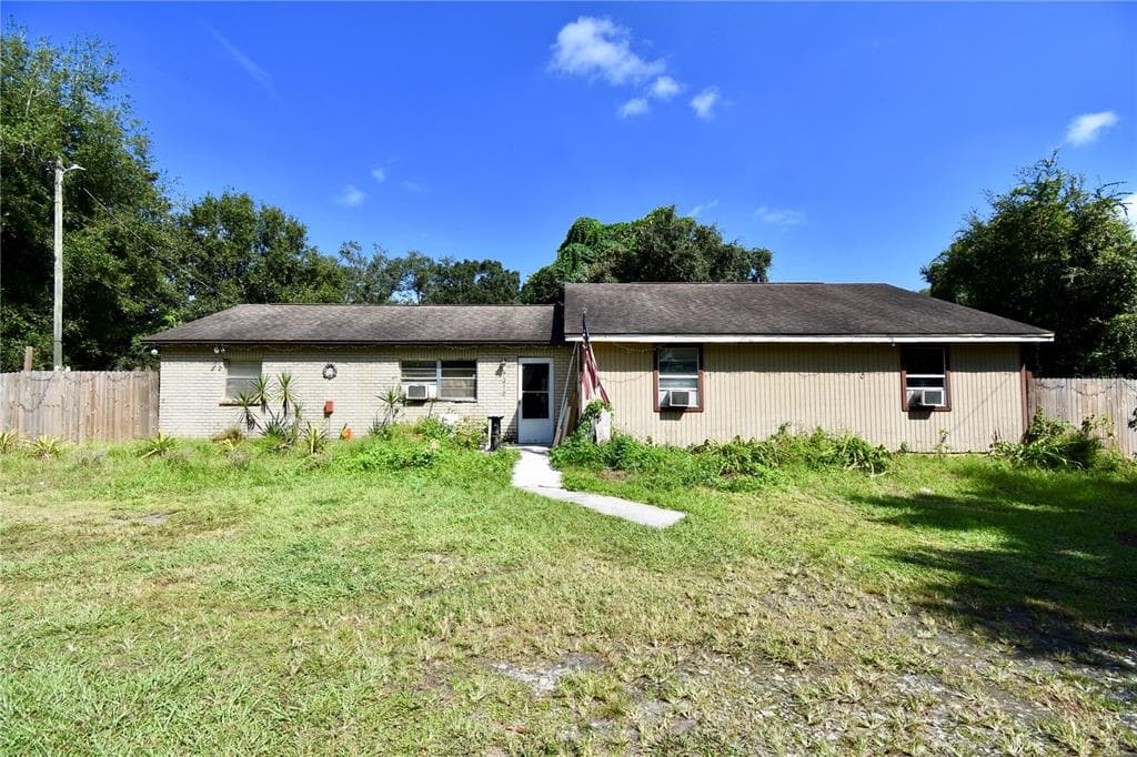 7212 BALDWIN AVENUE TAMPA, FL 33619