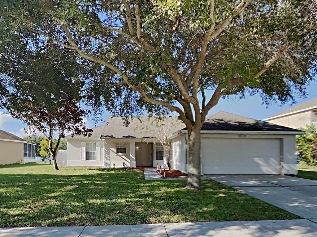 325 COVENT GARDENS PLACE DELTONA, FL 32725