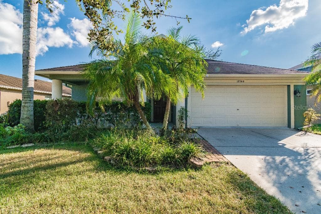 18944 NEW PASSAGE BOULEVARD LAND O LAKES, FL 34638