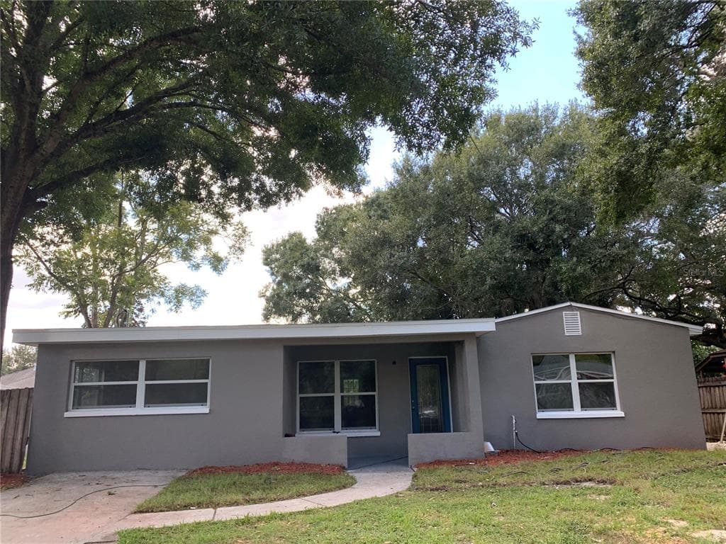 2312 CARROLL PLACE TAMPA, FL 33612