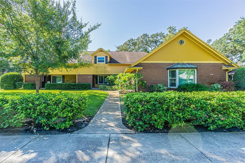 557 WILKIE STREET DUNEDIN, FL 34698