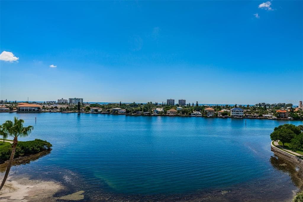 7902 SAILBOAT KEY BOULEVARD S UNIT 605 SOUTH PASADENA, FL 33707