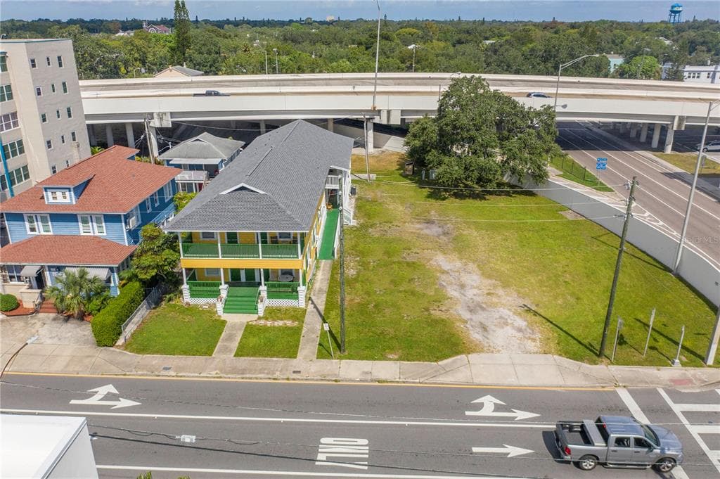 805 4TH AVENUE N ST PETERSBURG, FL 33701