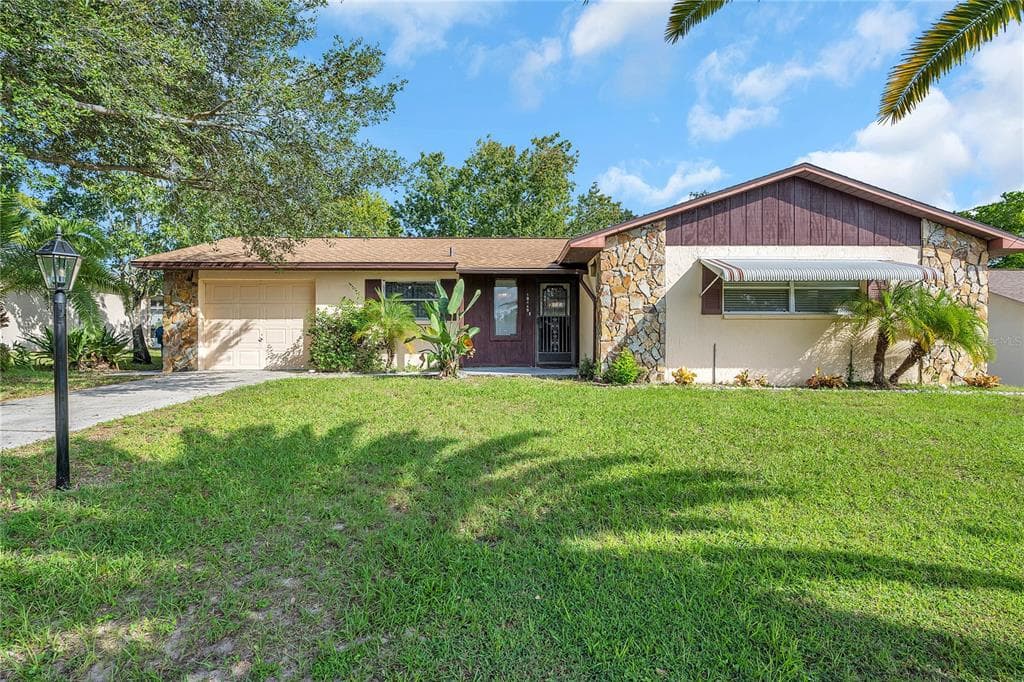 10449 LAVAL STREET SPRING HILL, FL 34608