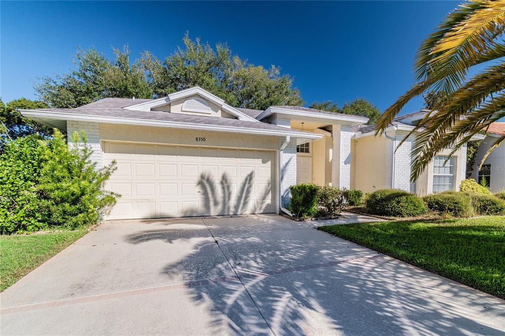 8350 SUGARBUSH DRIVE SPRING HILL, FL 34606