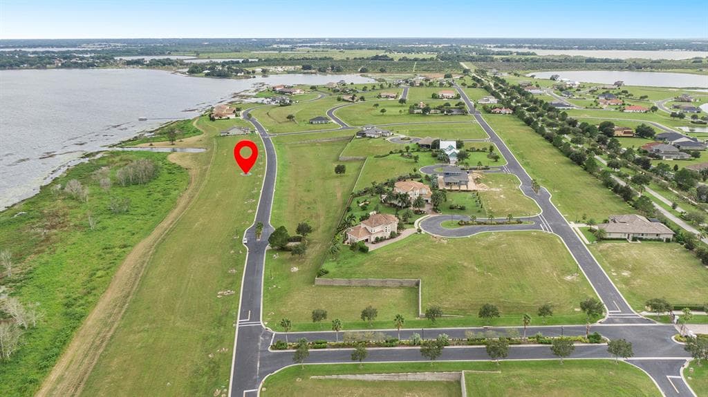 292 CALADIUM AVENUE LAKE ALFRED, FL 33850
