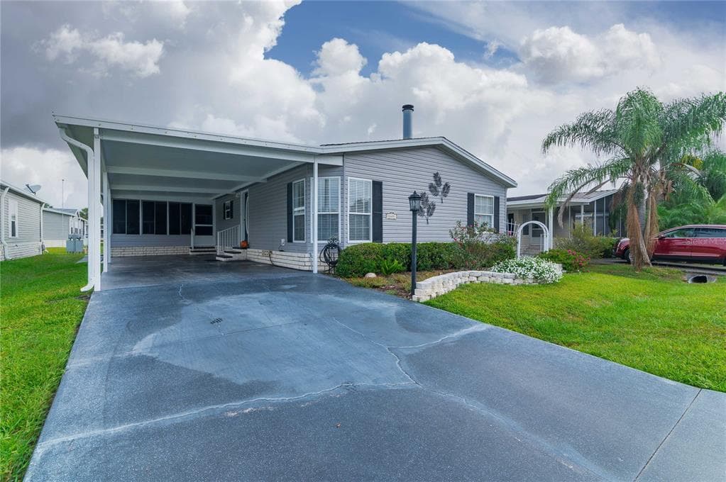 36651 KAY AVENUE ZEPHYRHILLS, FL 33542