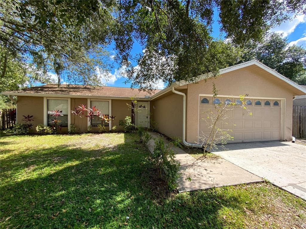 1212 PINEY BRANCH CIRCLE VALRICO, FL 33594