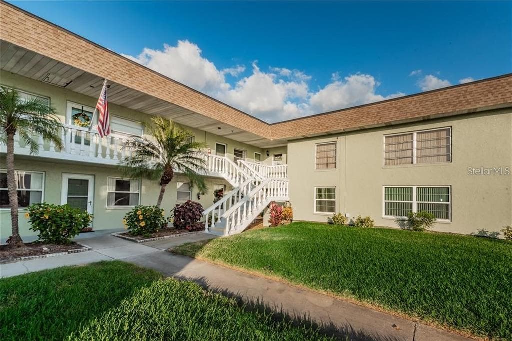 1250 S PINELLAS AVENUE UNIT 813 TARPON SPRINGS, FL 34689