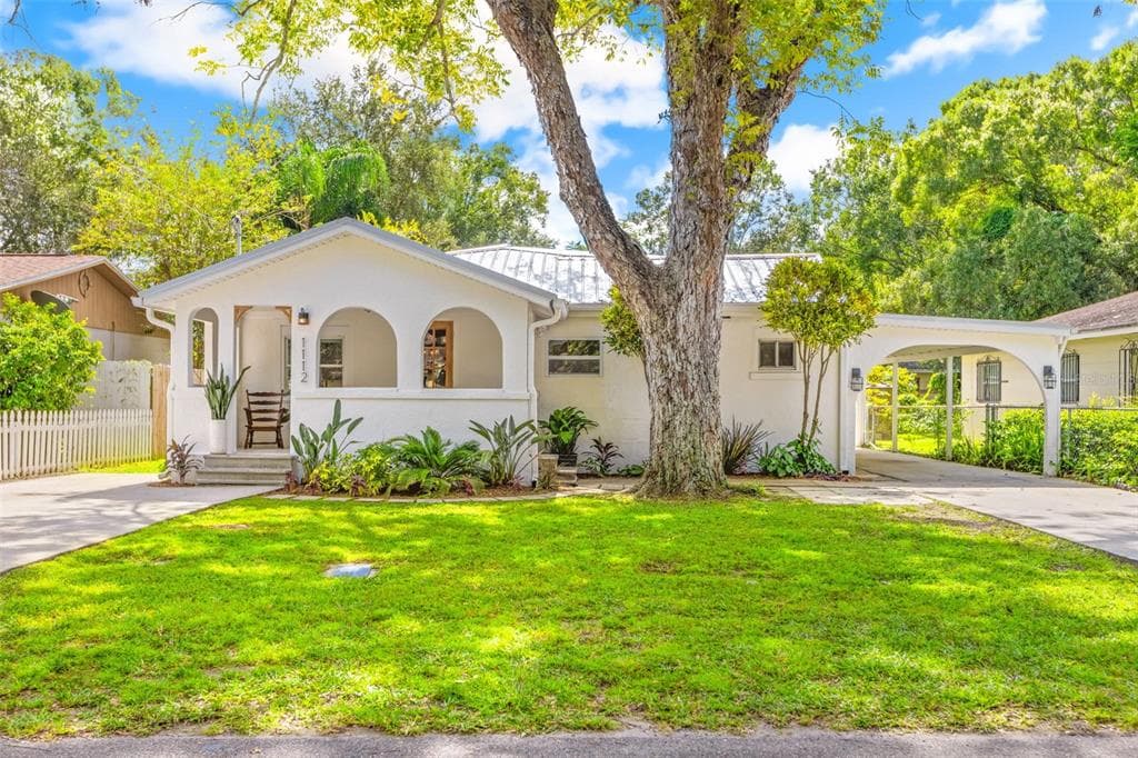 1112 W KIRBY STREET TAMPA, FL 33604
