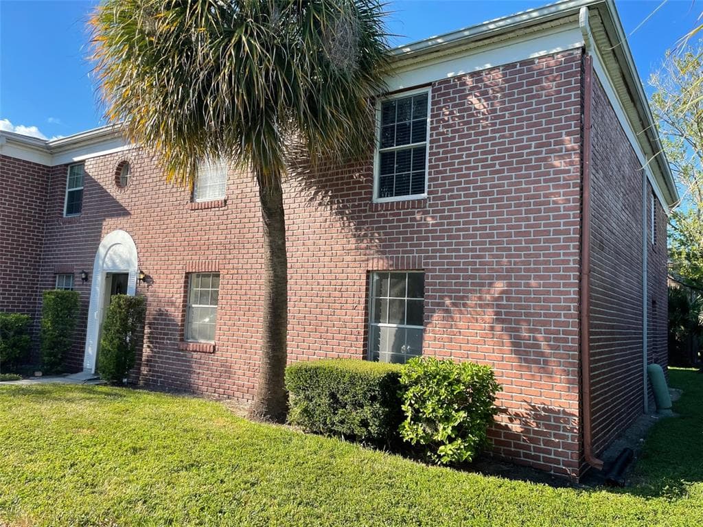 1125 83RD AVENUE N UNIT D ST PETERSBURG, FL 33702