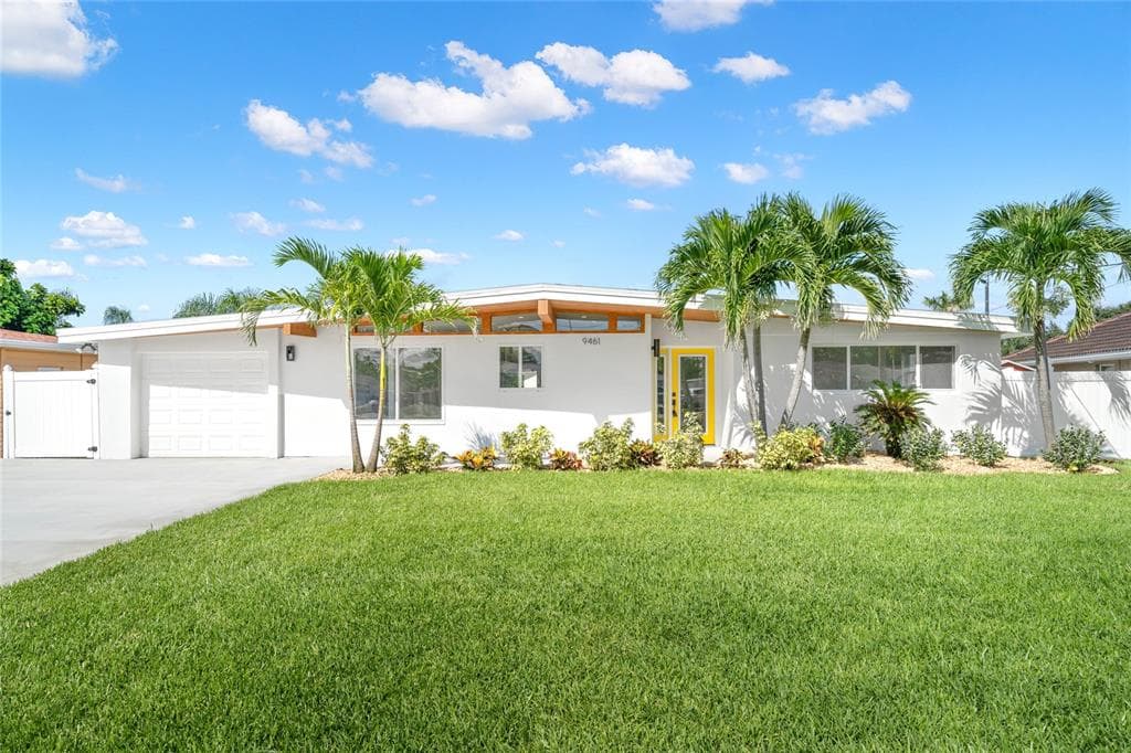 9461 TREASURE LANE NE ST PETERSBURG, FL 33702