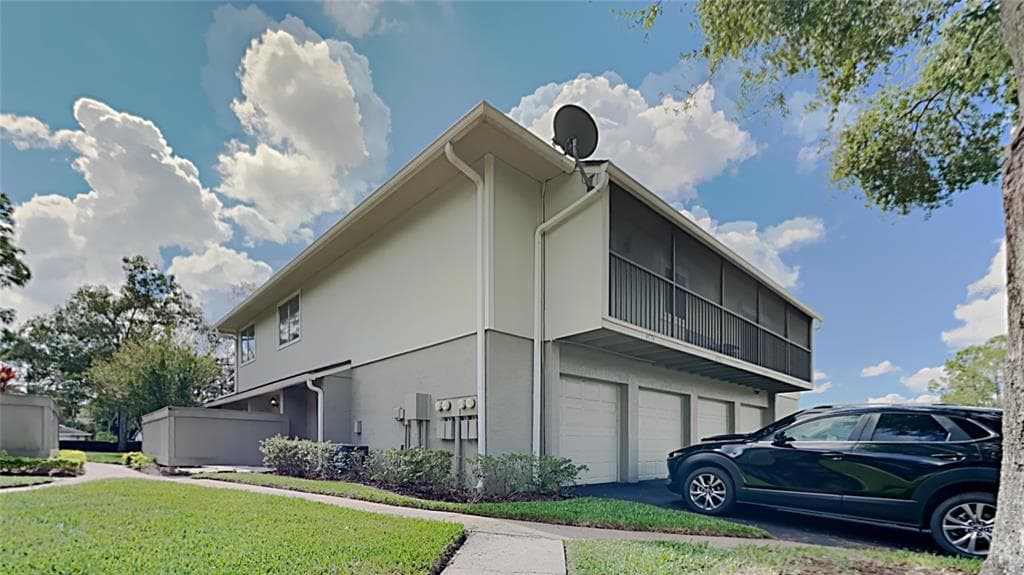 4576 PHEASANT RUN DRIVE UNIT B1 ORLANDO, FL 32808