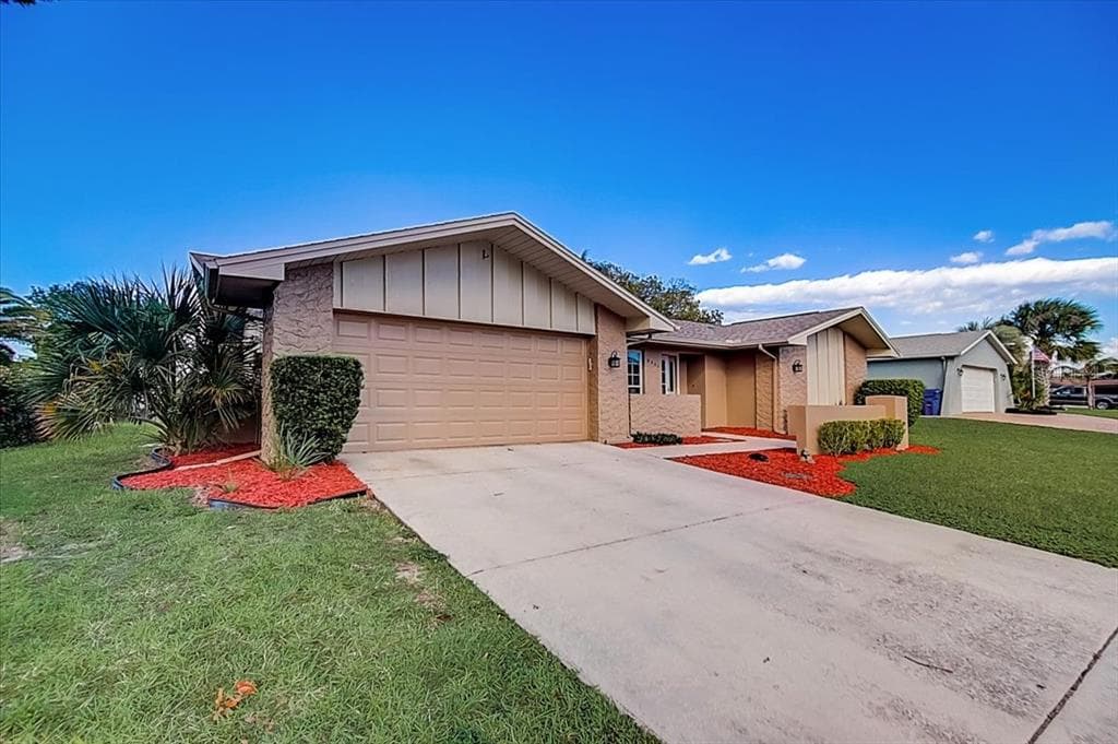 8321 BRIARLEAF COURT PORT RICHEY, FL 34668