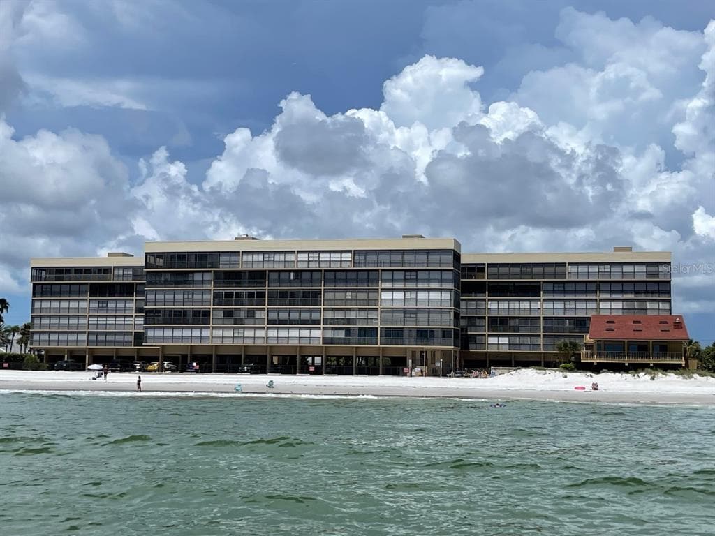 14900 GULF BOULEVARD UNIT 304