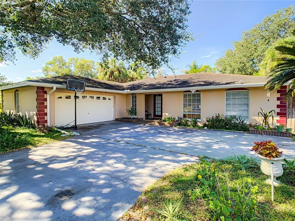 12710 N 52ND STREET TEMPLE TERRACE, FL 33617