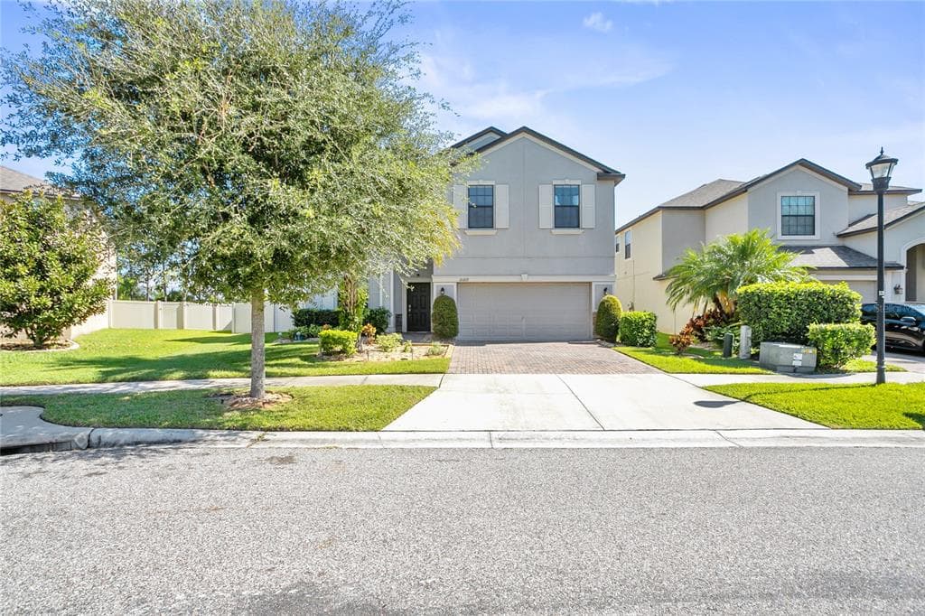 10209 CELTIC ASH DRIVE RUSKIN, FL 33573